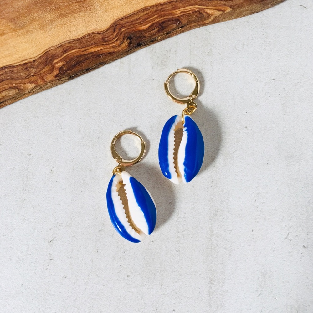 Colorful Shell Earrings Blue